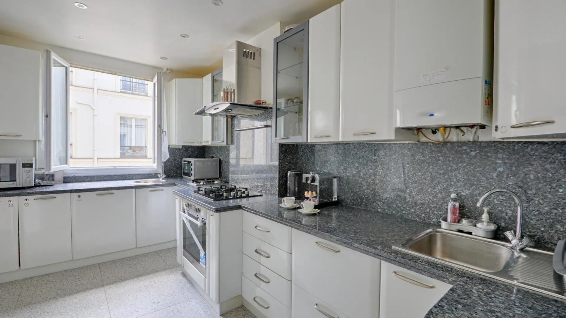 Le Petit Hotel - Appt 6P 127 M² A Paris
